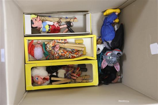 Eight Pelham puppets boxed and two other unboxed (10)